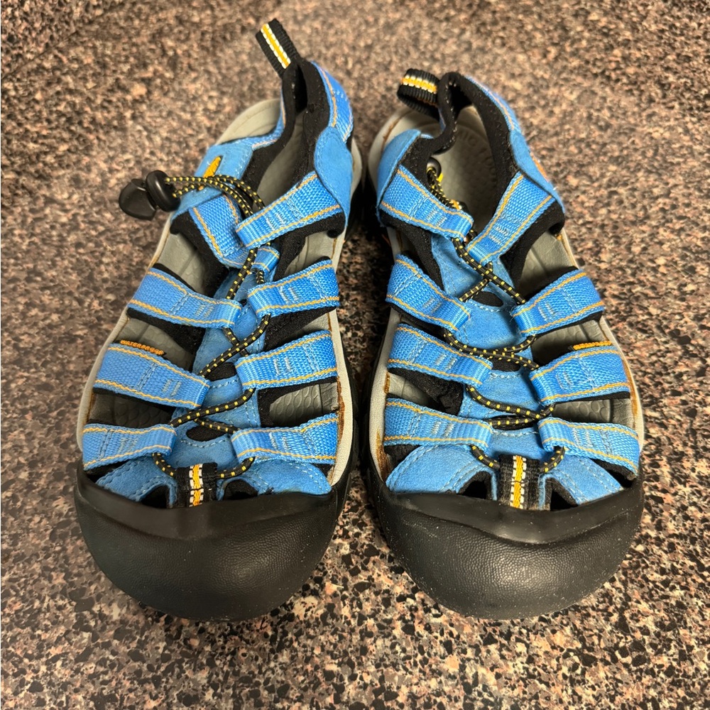 Keen Sandals Water Shoes Womens Size 7